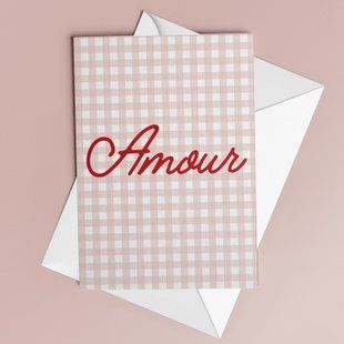 Листівка &laquo;Amour&raquo; у рожеву клітинку LO26-05-C фото